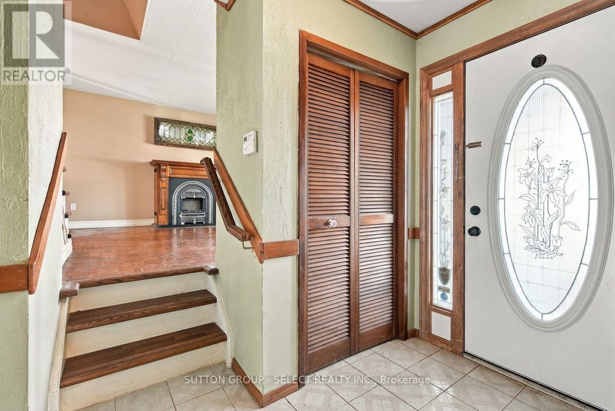 25 Finch Crescent, London South, Ontario  N6E 2E4 - Photo 6 - X14127772