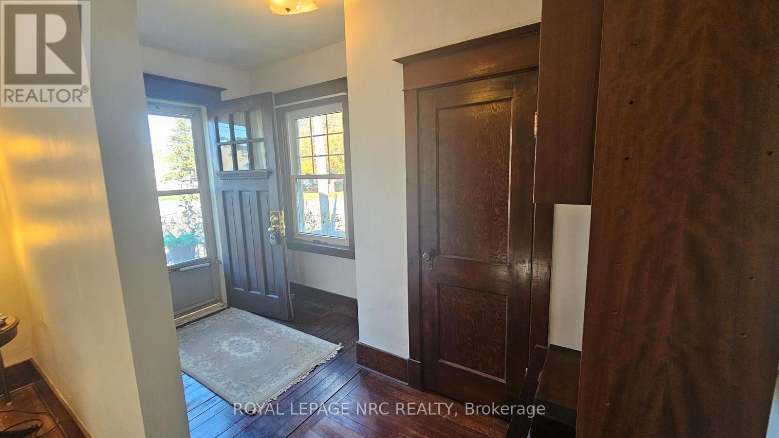 301 Dufferin Street, Fort Erie, Ontario  L2A 2T8 - Photo 3 - X14127830