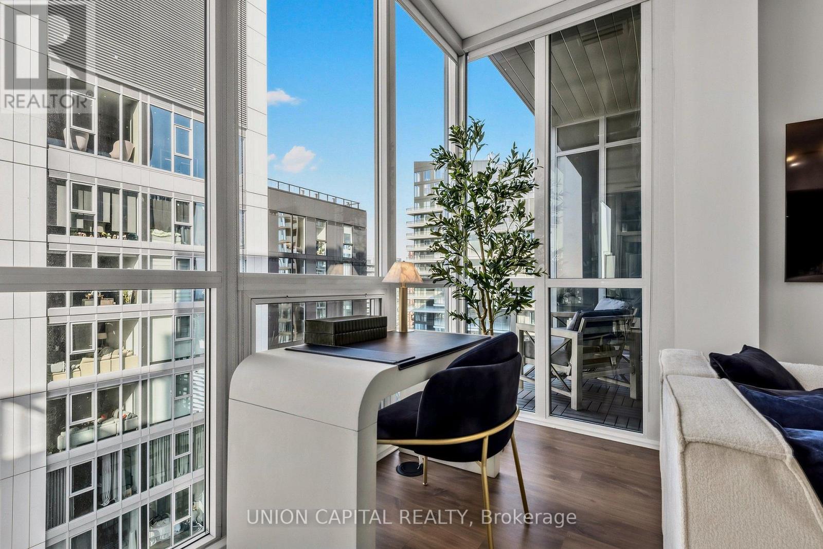 Ph1 - 88 Blue Jays Way, Toronto, Ontario  M5V 0L7 - Photo 9 - C14127744