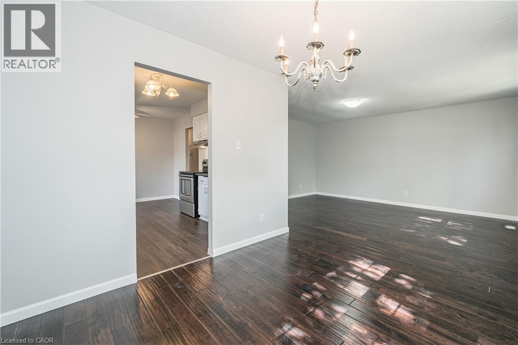 328 Breezewood Crescent Unit# Upper, Waterloo, Ontario  N2L 5K5 - Photo 12 - 40874852