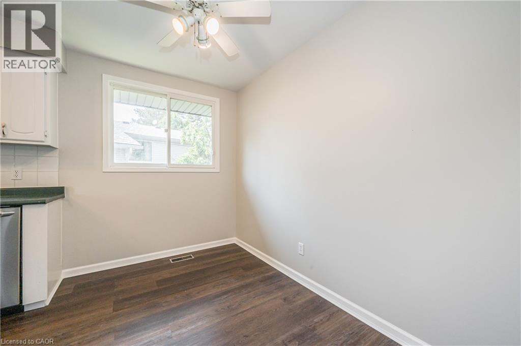 328 Breezewood Crescent Unit# Upper, Waterloo, Ontario  N2L 5K5 - Photo 13 - 40874852