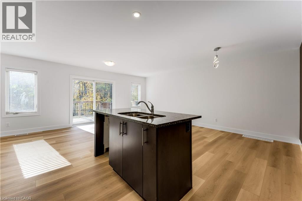 81 Woodedge Circle, Kitchener, Ontario  N2R 0P8 - Photo 10 - 40874676