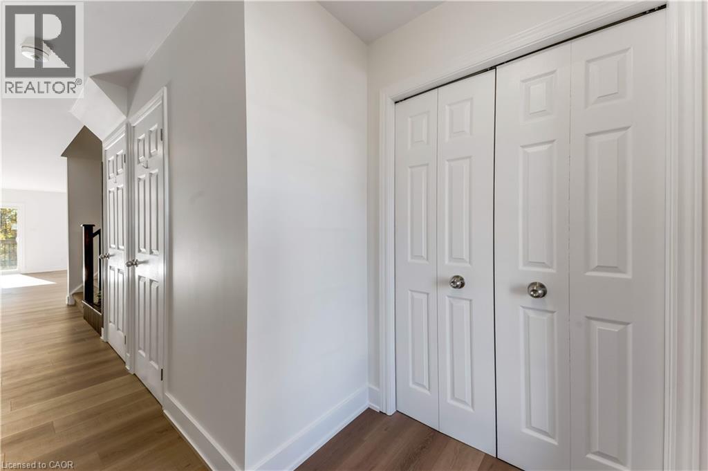 81 Woodedge Circle, Kitchener, Ontario  N2R 0P8 - Photo 4 - 40874676