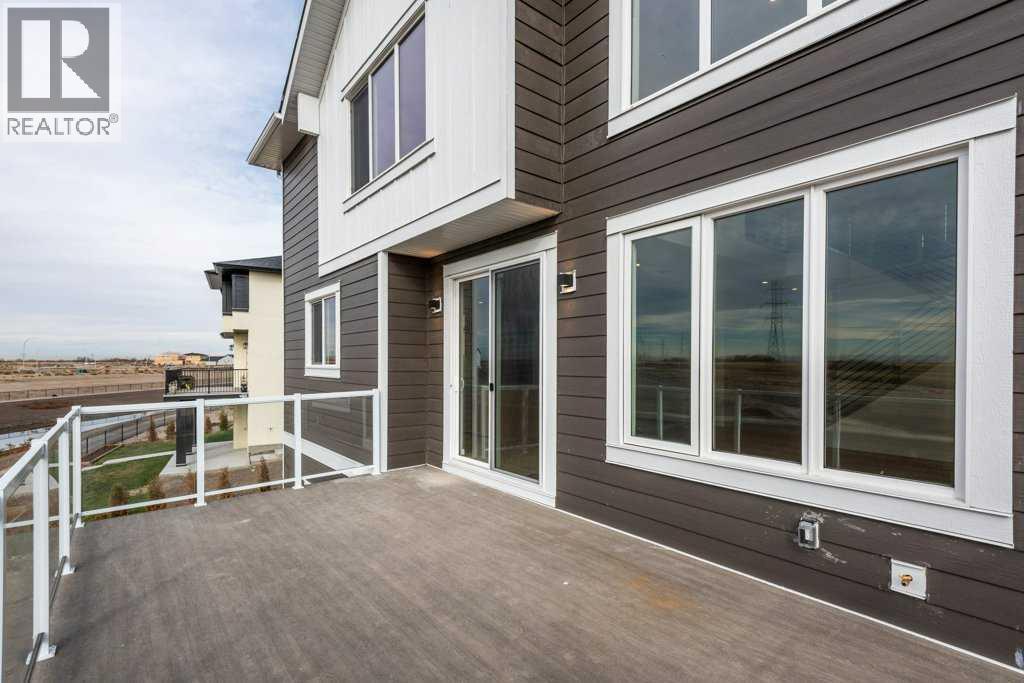 118 North Bridges Garden, Langdon, Alberta  T0J 1X3 - Photo 37 - A2354210