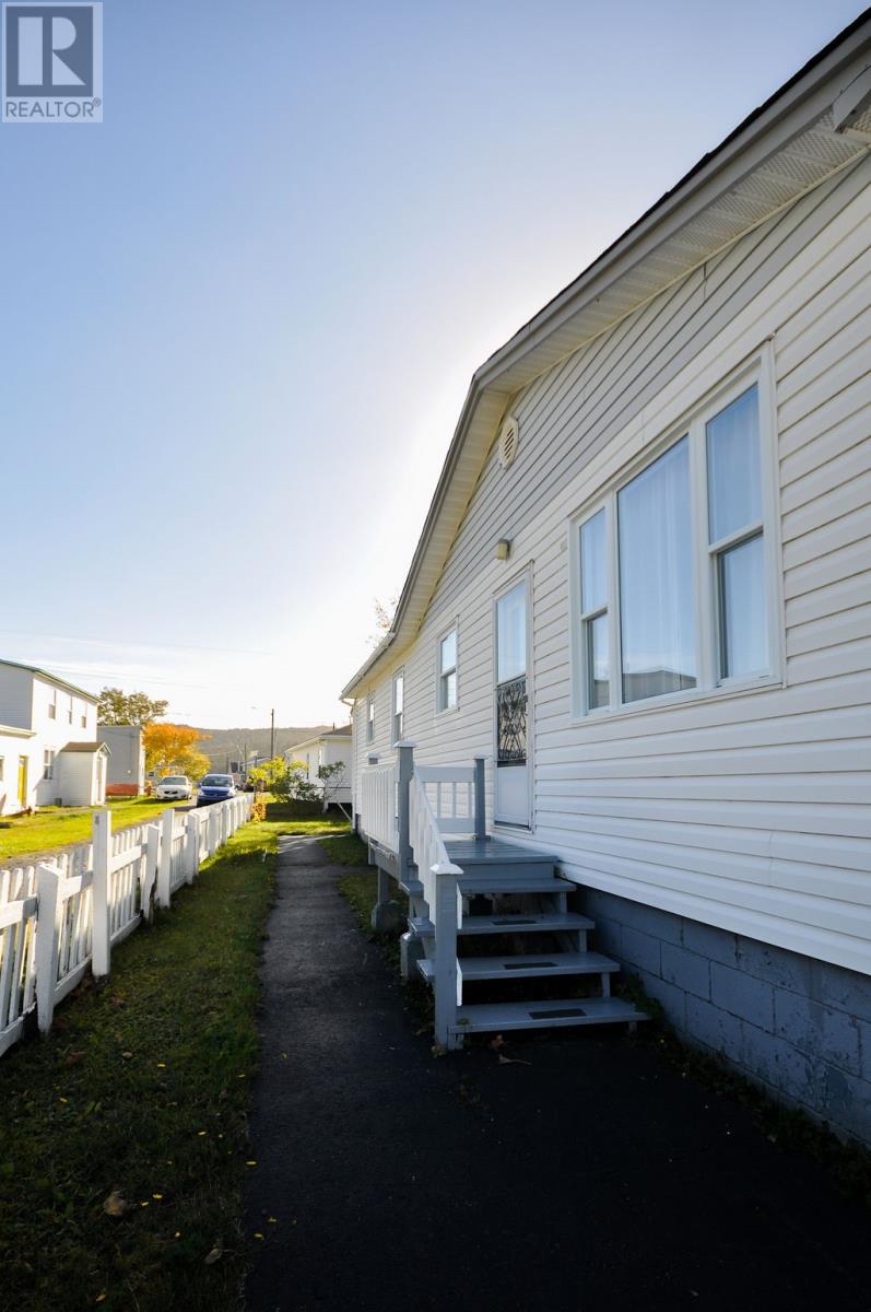 6 Mount Pleasant Street, Placentia — photo 17