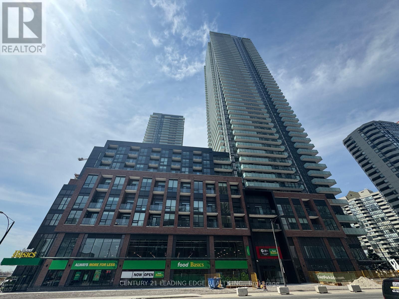 2202 - 430 SQUARE ONE DRIVE, Mississauga, Ontario