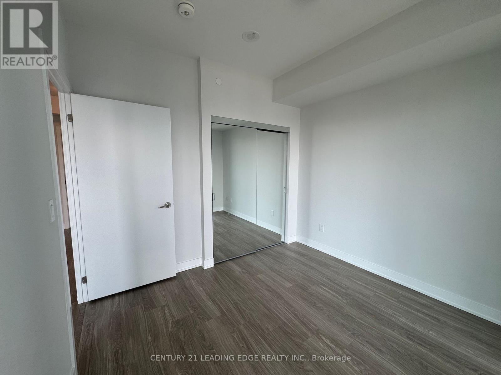 2202 - 430 Square One Drive, Mississauga (Creditview), Ontario  L5B 0L6 - Photo 11 - W14127782