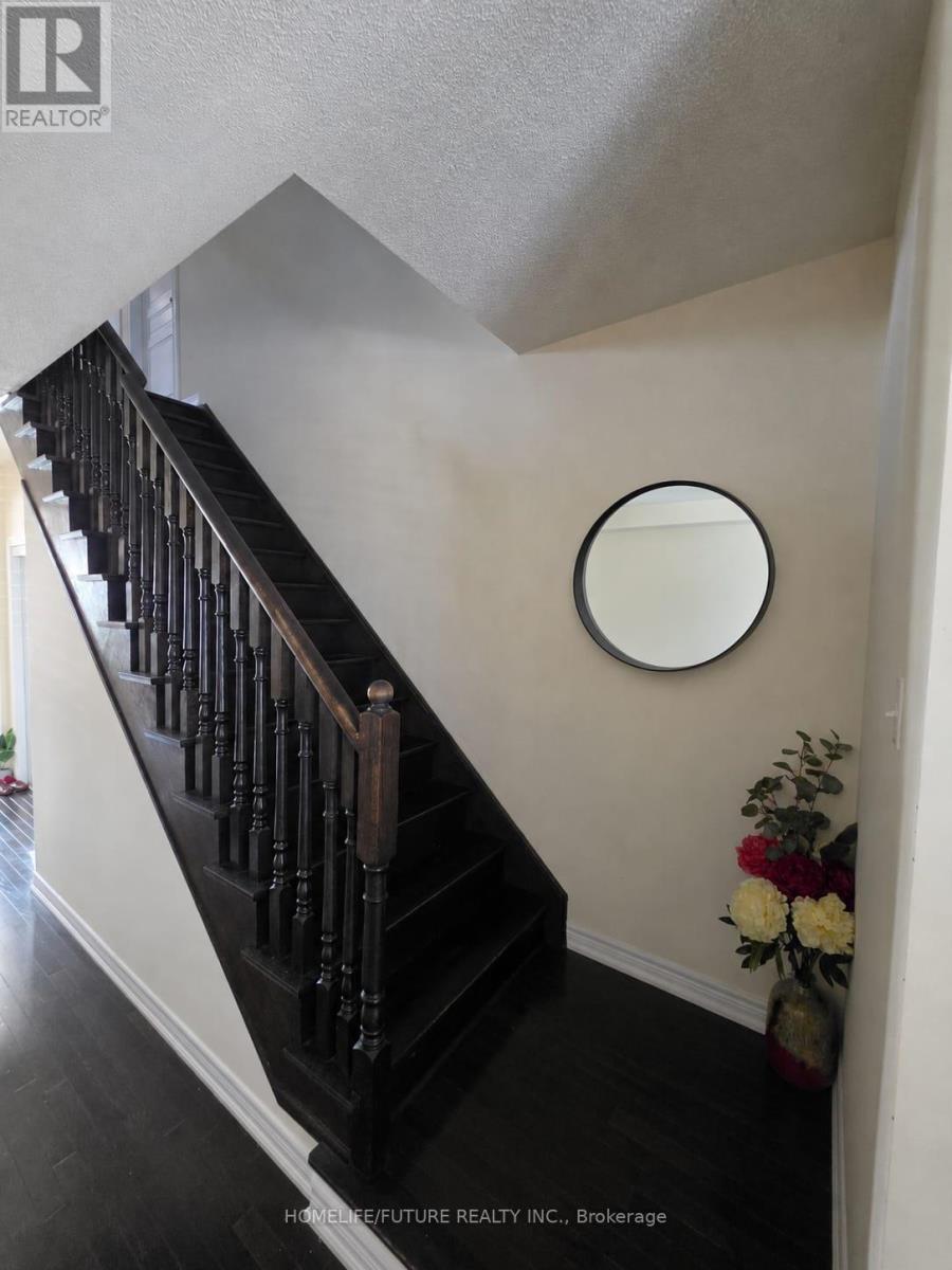 27 Saint Dennis Road, Brampton, Ontario  L6R 3W7 - Photo 22 - W14127784
