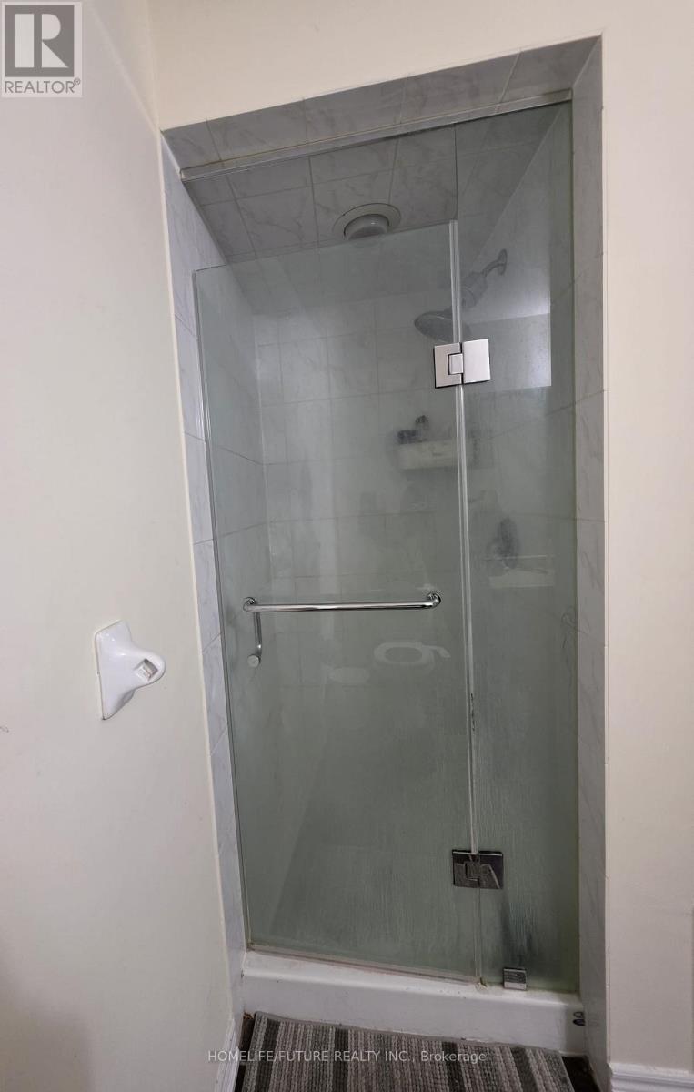 27 Saint Dennis Road, Brampton, Ontario  L6R 3W7 - Photo 27 - W14127784