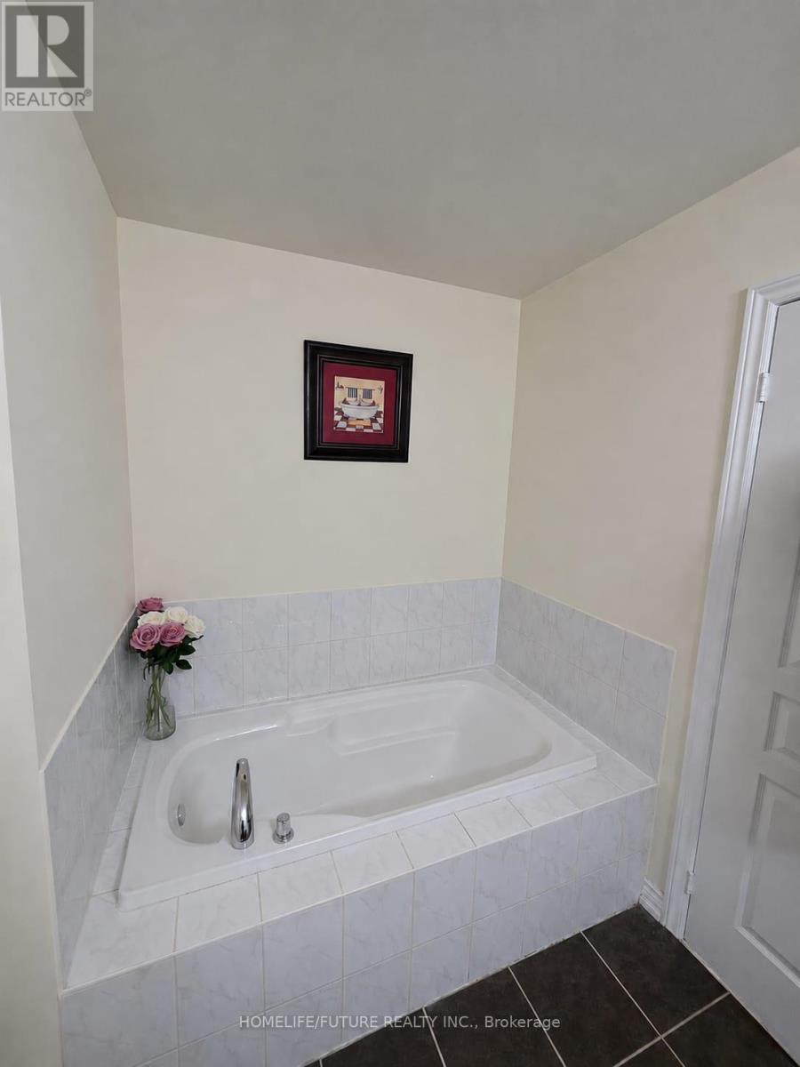 27 Saint Dennis Road, Brampton, Ontario  L6R 3W7 - Photo 30 - W14127784