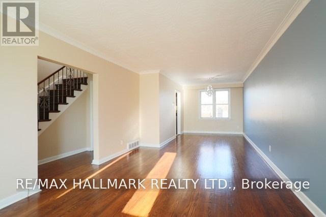 26 Imogene Avenue, Toronto, Ontario  M9M 1N7 - Photo 4 - W14127818