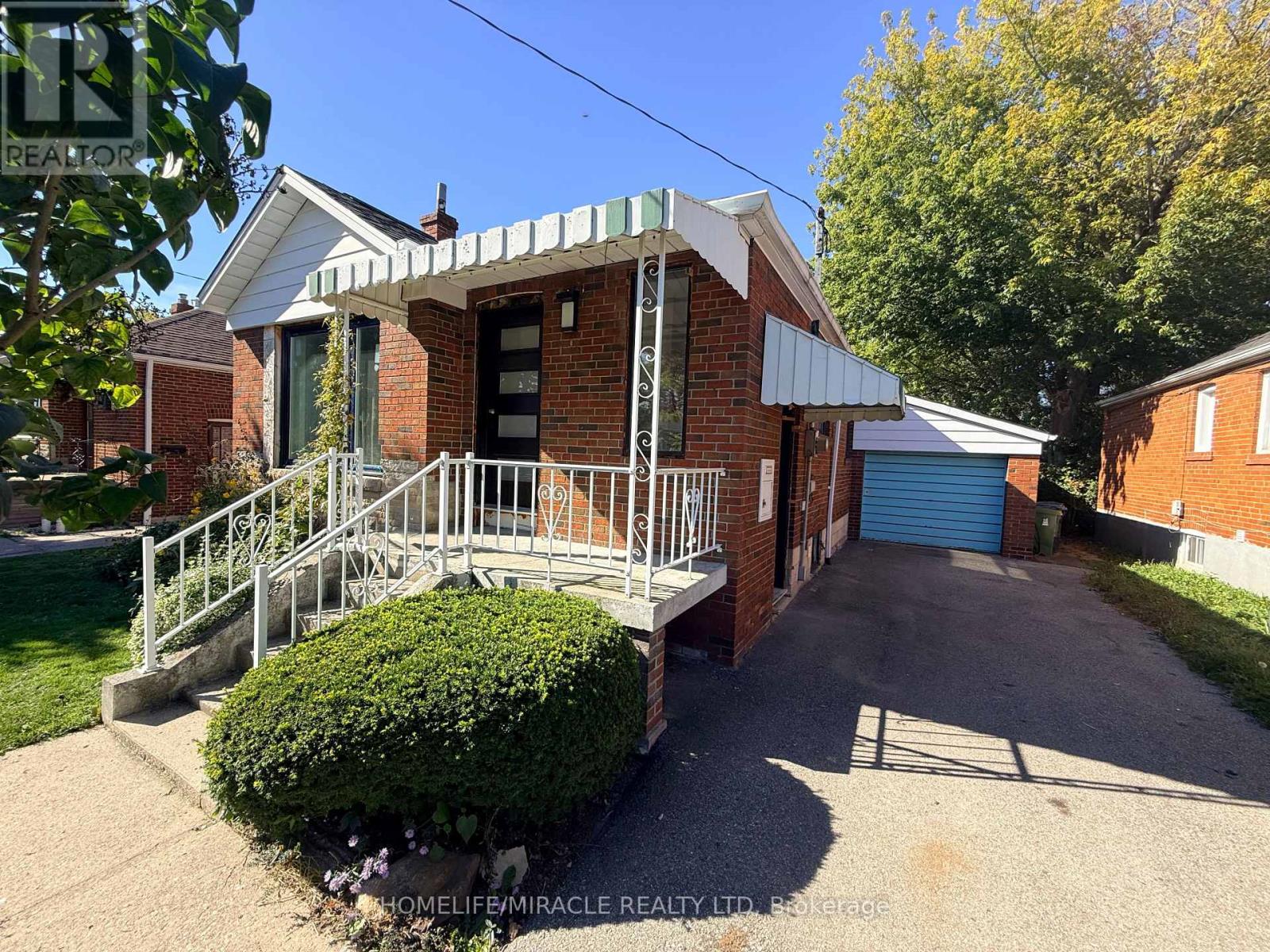 20 Shaneen Boulevard, Toronto, Ontario  M1R 1B7 - Photo 3 - E14127410