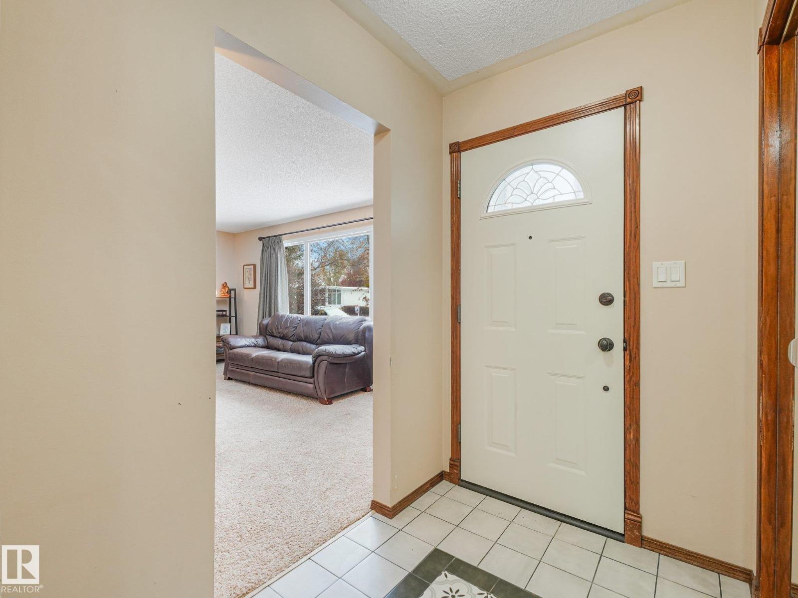 14708 62 ST NW