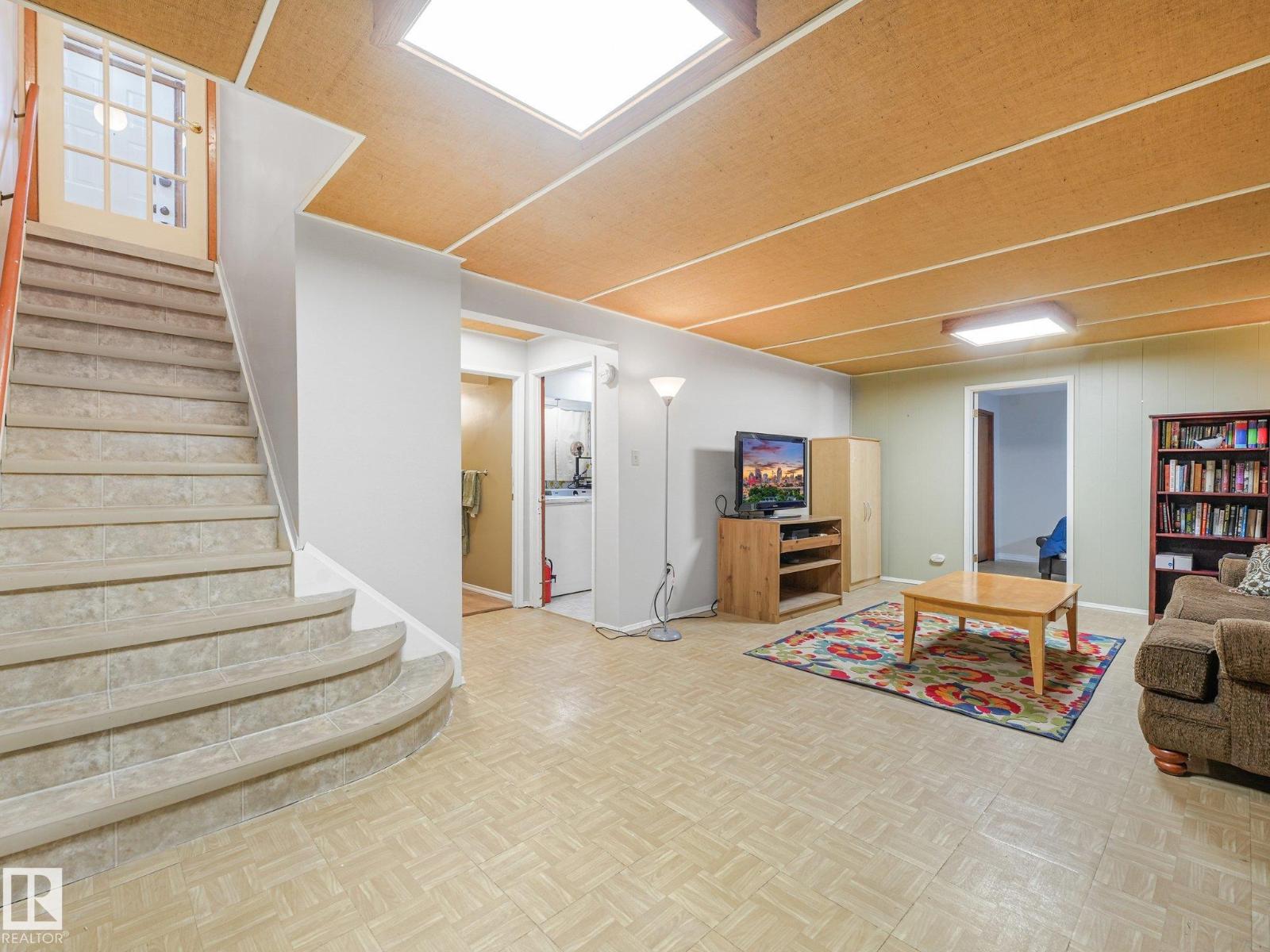 14708 62 ST NW