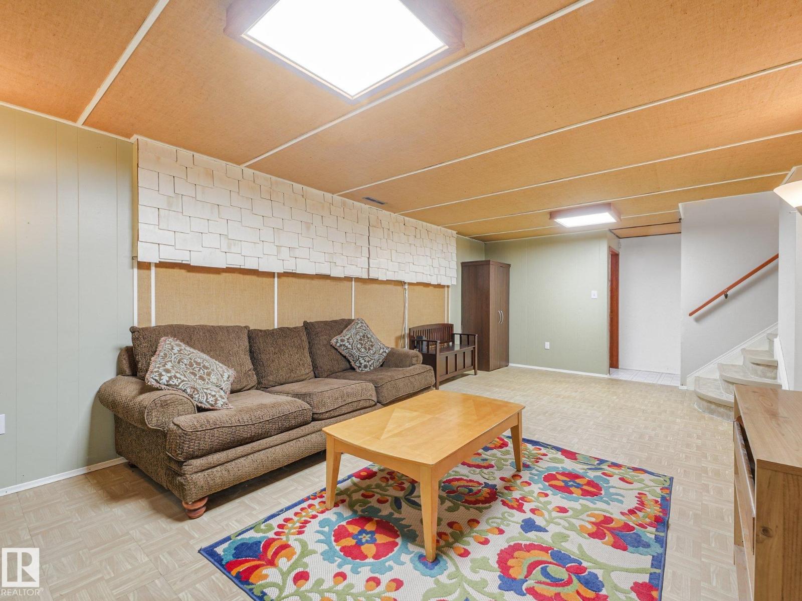 14708 62 ST NW