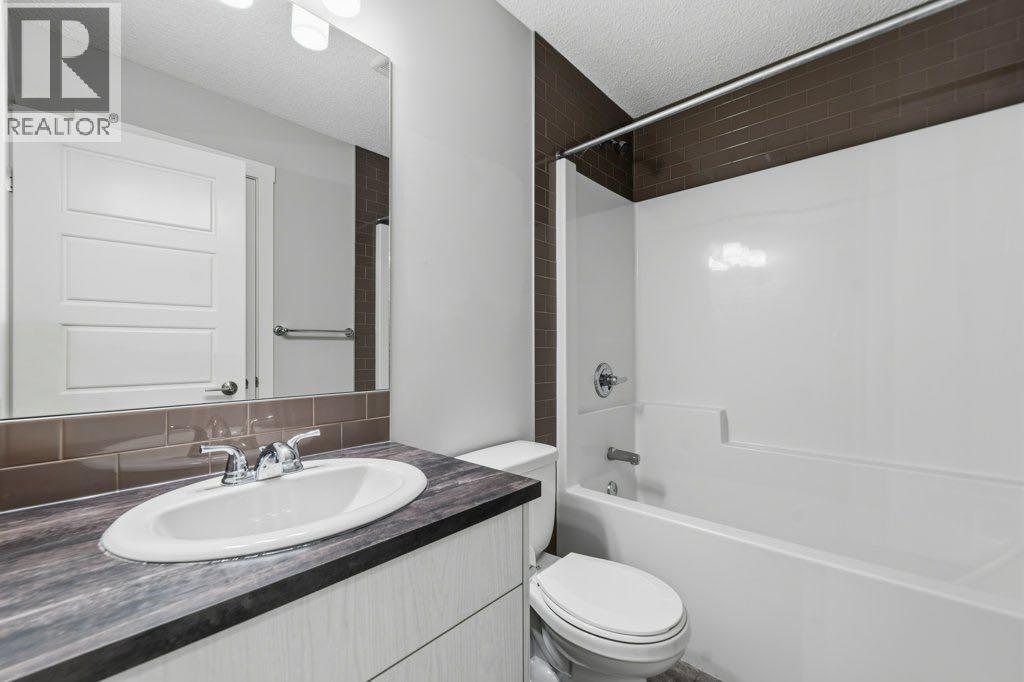 102 Seton Grove SE