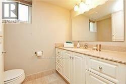216 Park Home Avenue, Toronto, Ontario  M2R 1A2 - Photo 5 - C14127882