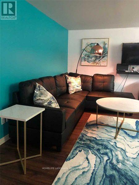 216 Park Home Avenue, Toronto, Ontario  M2R 1A2 - Photo 6 - C14127882