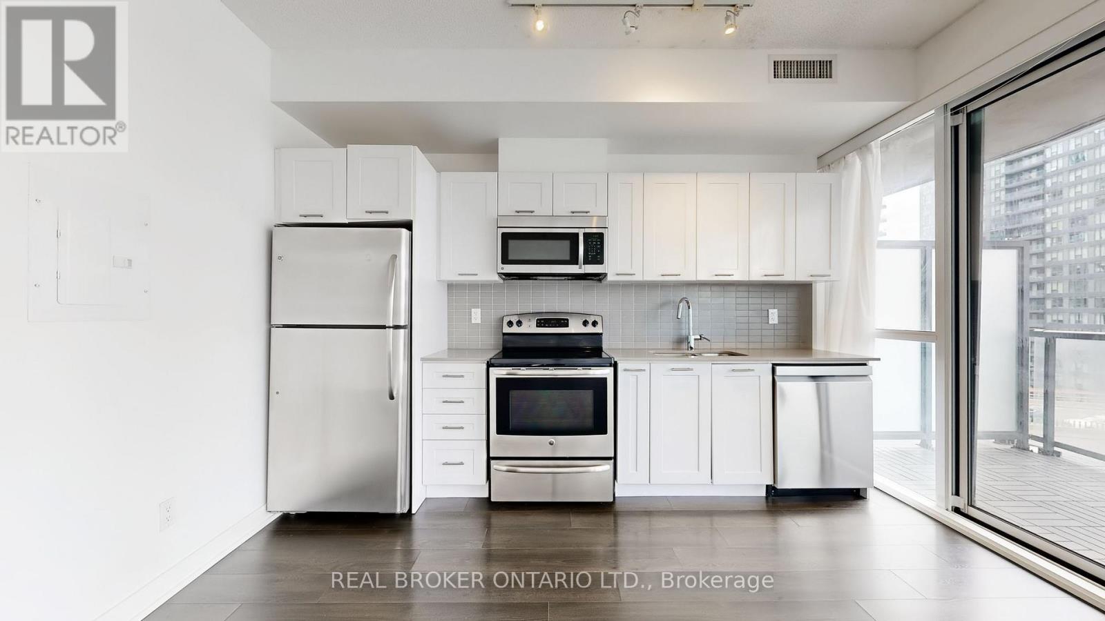 910 - 20 Bruyeres Mews, Toronto (Niagara), Ontario  M5V 0G8 - Photo 8 - C14127924