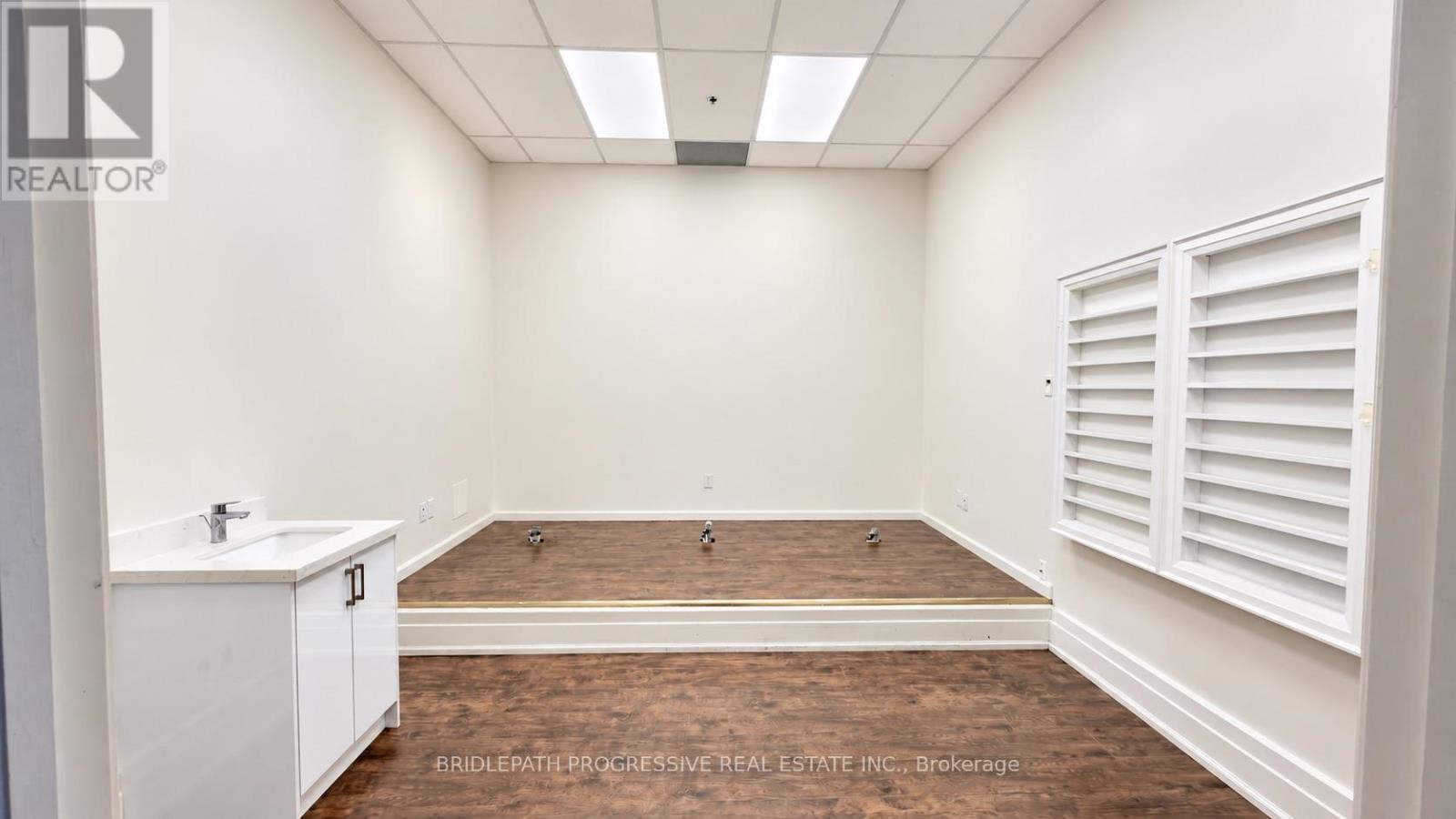 H - 678 Sheppard Avenue E, Toronto, Ontario  M2K 1B7 - Photo 3 - C14128044