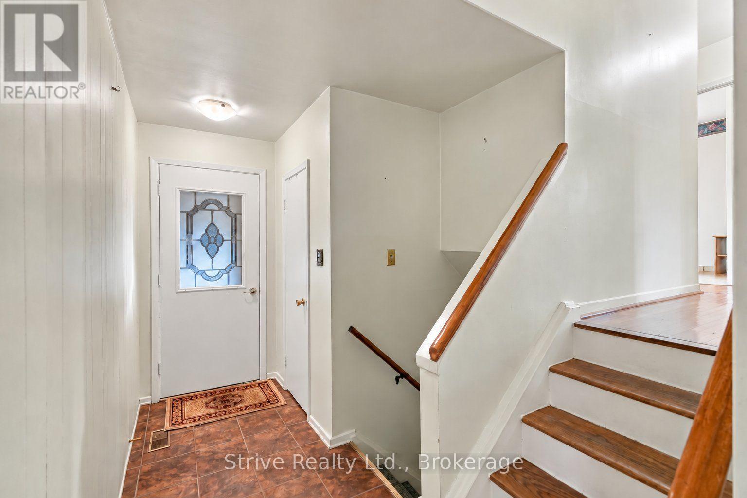1329 Tatra Drive, Pickering, Ontario  L1W 1K5 - Photo 6 - E14128066