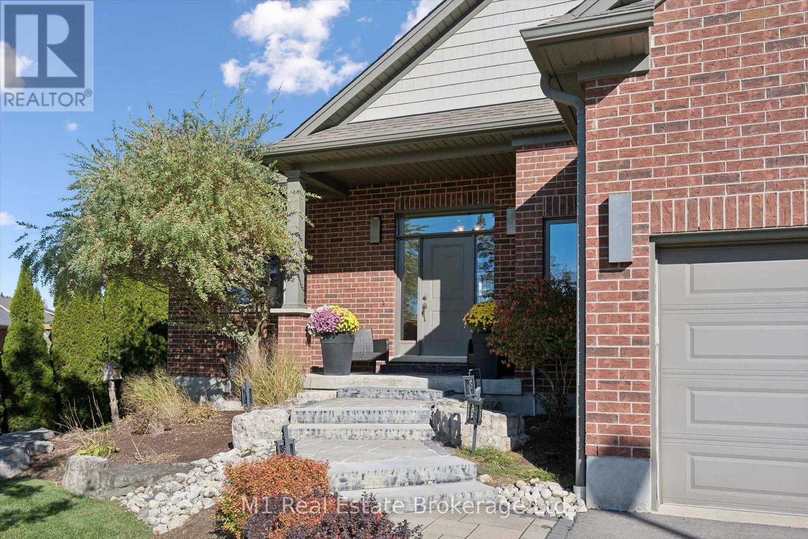 114 Andrews Drive W, Mapleton, Ontario  N0G 1P0 - Photo 3 - X14127940