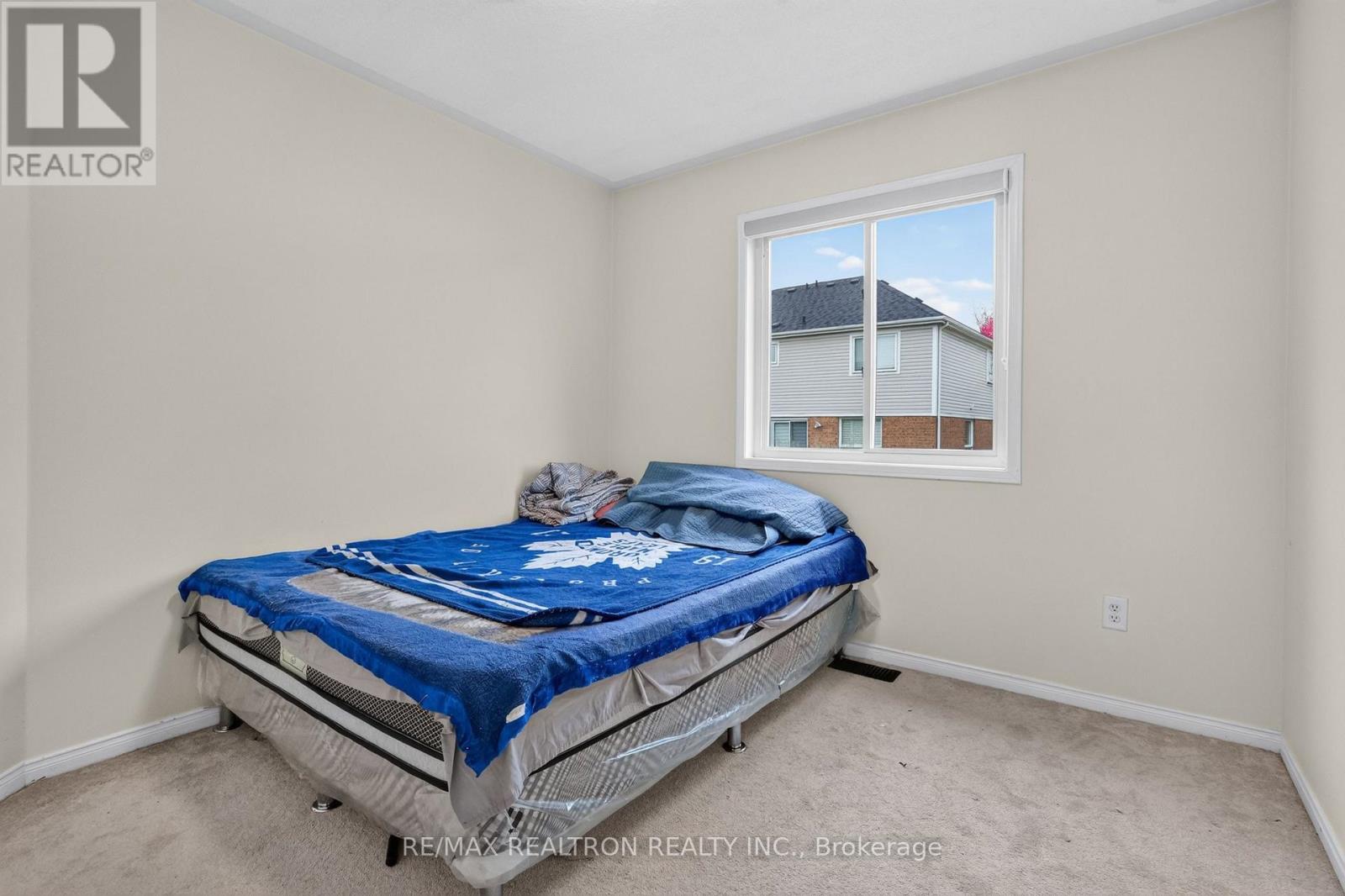 11 Middlecote Drive, Ajax, Ontario  L1T 0A4 - Photo 33 - E14128050
