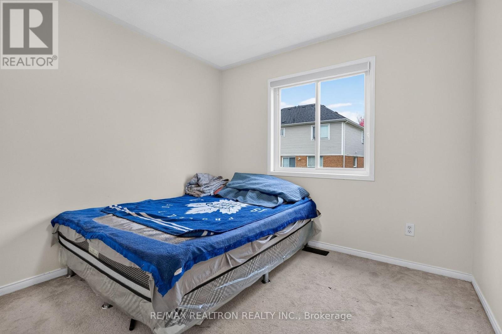 11 Middlecote Drive, Ajax, Ontario  L1T 0A4 - Photo 34 - E14128050