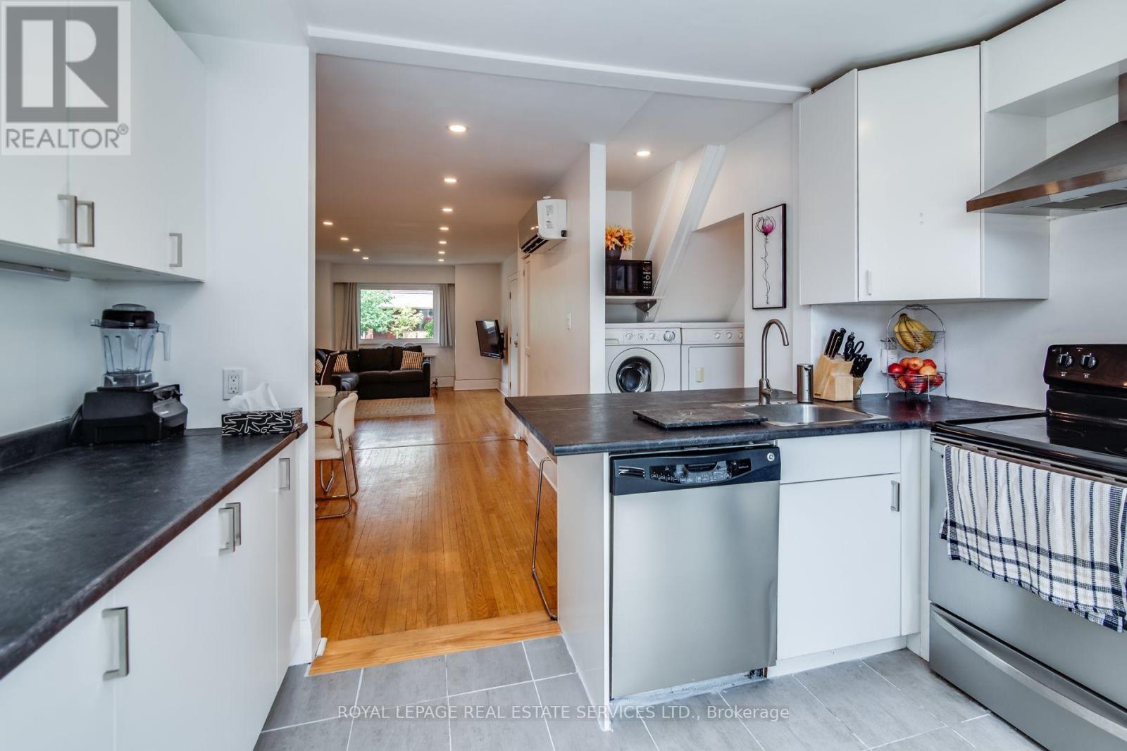 23 Kings Park Boulevard, Toronto, Ontario  M4J 2B7 - Photo 11 - E14128108