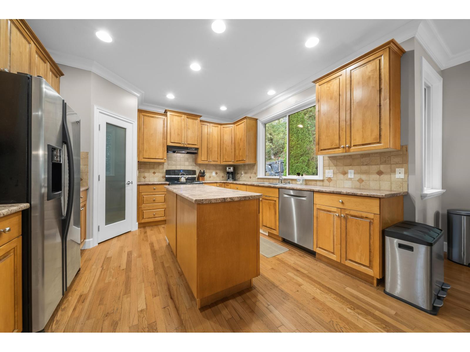 35367 Kinloch Place, Abbotsford, British Columbia  V3G 3A8 - Photo 12 - R3178922