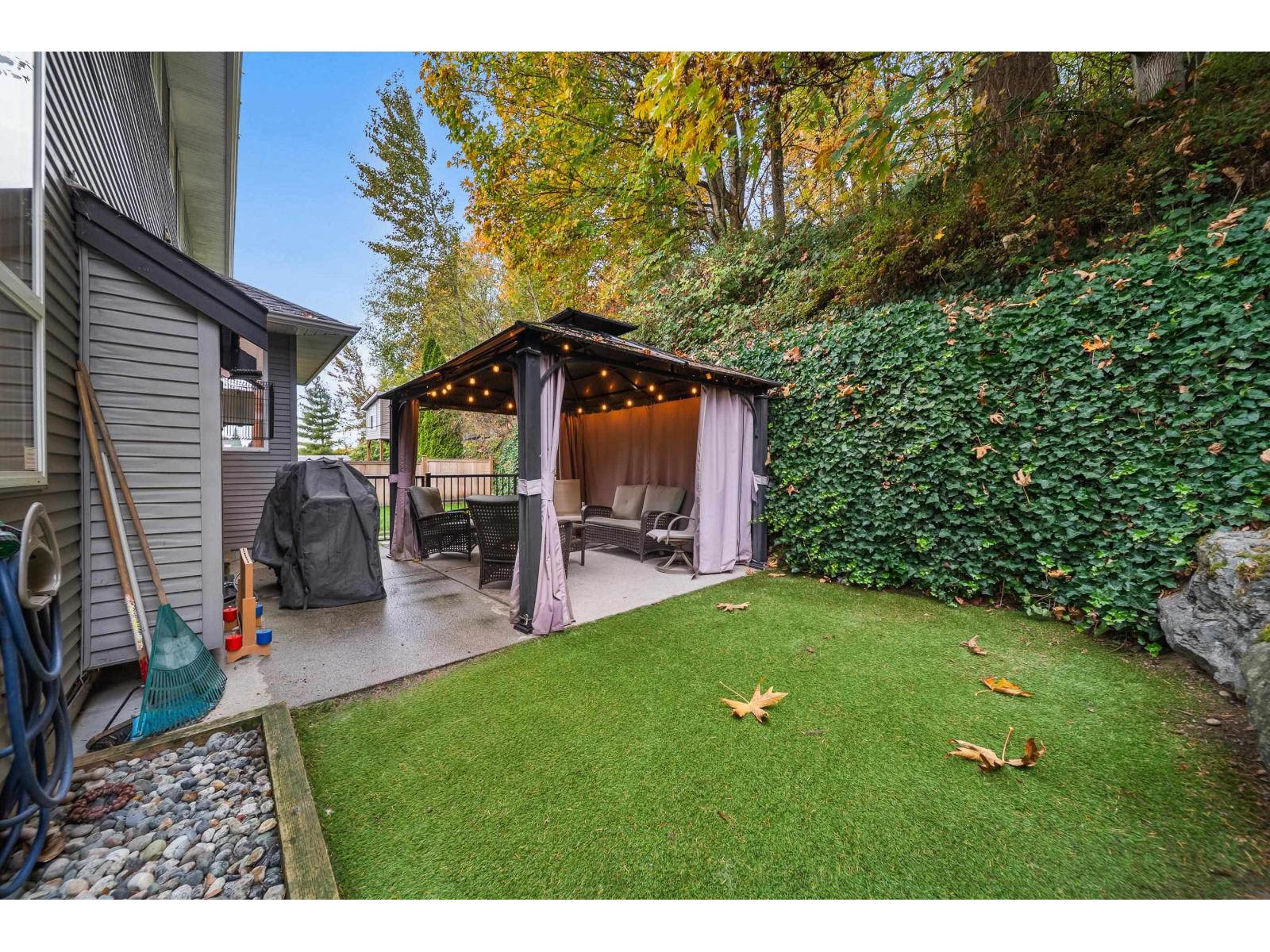 35367 Kinloch Place, Abbotsford, British Columbia  V3G 3A8 - Photo 30 - R3178922