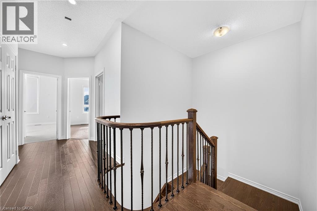 55 Granite Ridge Trail, Waterdown, Ontario  L8B 1Y4 - Photo 14 - 40868988