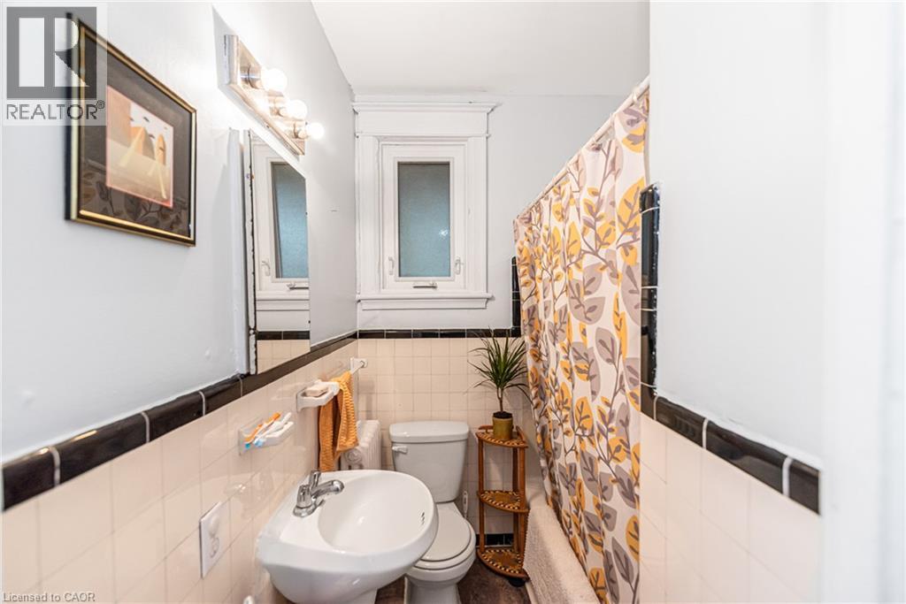 208 Holton Avenue S, Hamilton, Ontario  L8M 2L7 - Photo 26 - 40874516