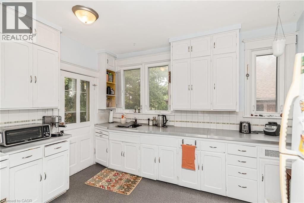 208 Holton Avenue S, Hamilton, Ontario  L8M 2L7 - Photo 20 - 40874516