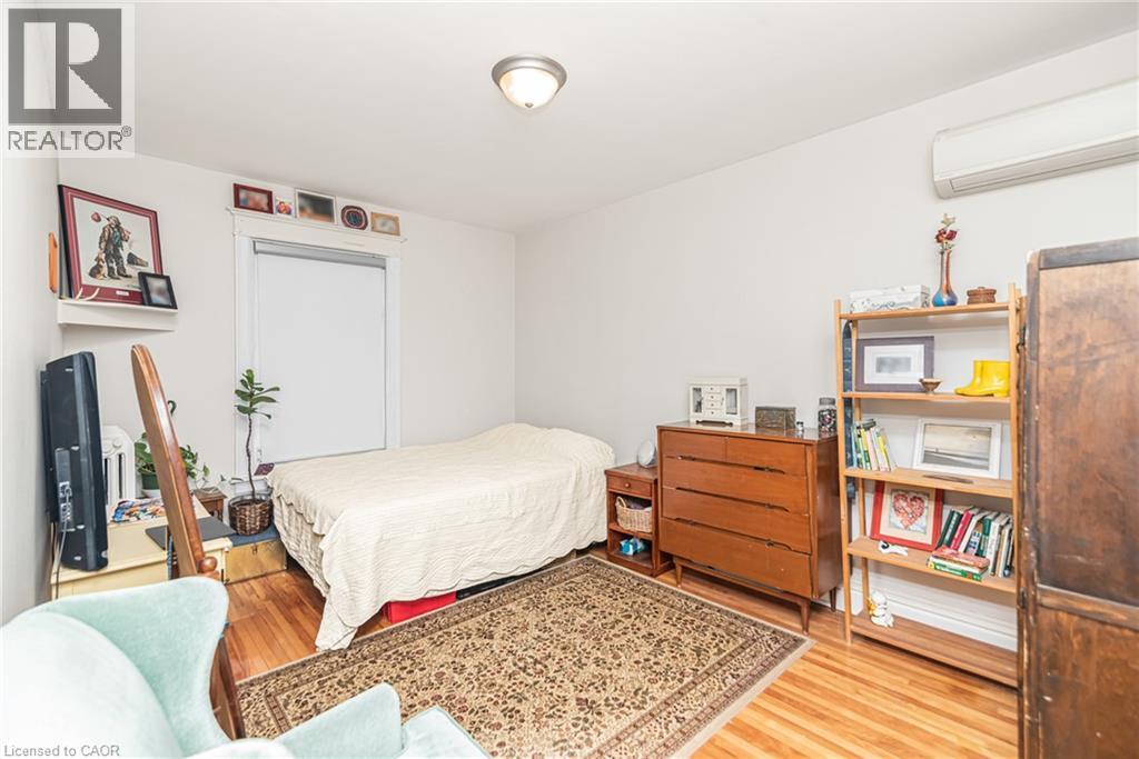 208 Holton Avenue S, Hamilton, Ontario  L8M 2L7 - Photo 35 - 40874516