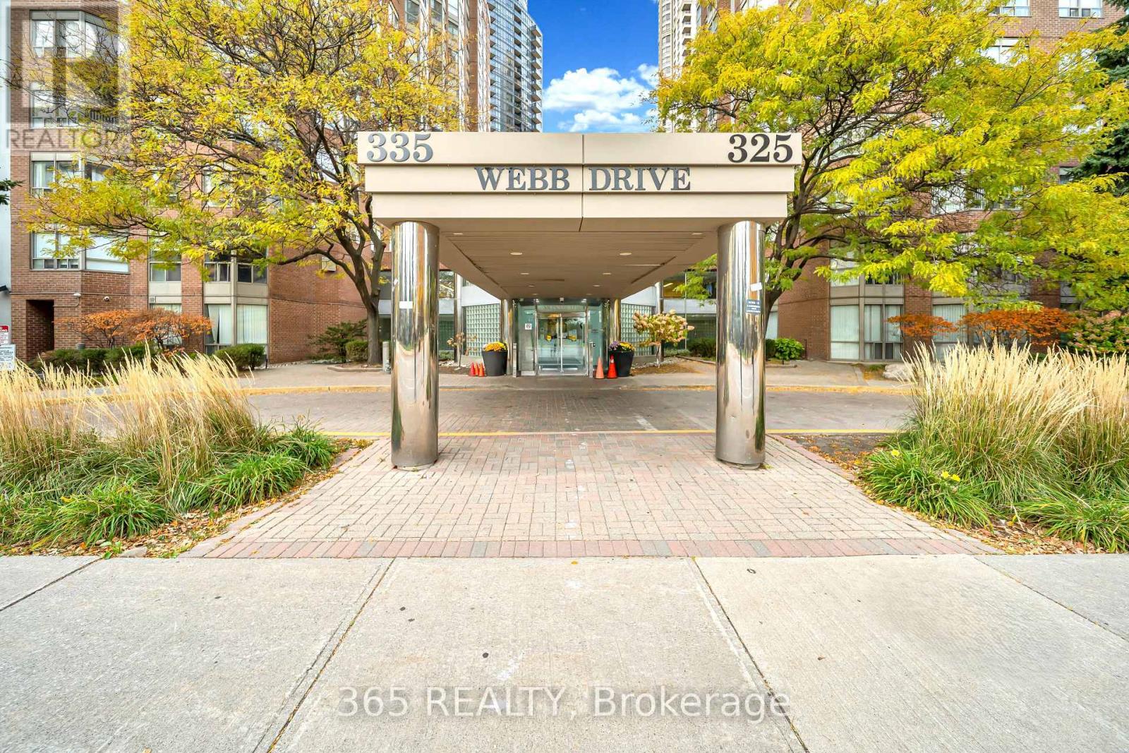801 - 325 Webb Drive, Mississauga, Ontario  L5B 3Z9 - Photo 3 - W14128018