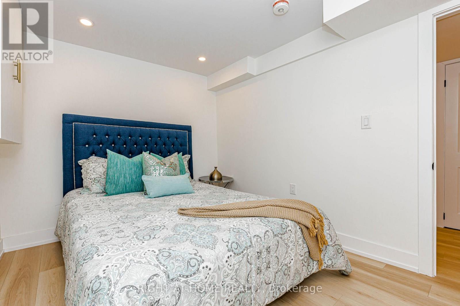 8 Hazelglen Court, Brampton, Ontario  L6S 1N7 - Photo 44 - W14128024