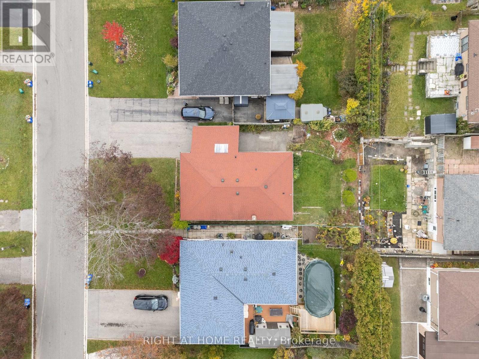 874 Grenoble Boulevard, Pickering, Ontario  L1W 1T8 - Photo 34 - E14126934