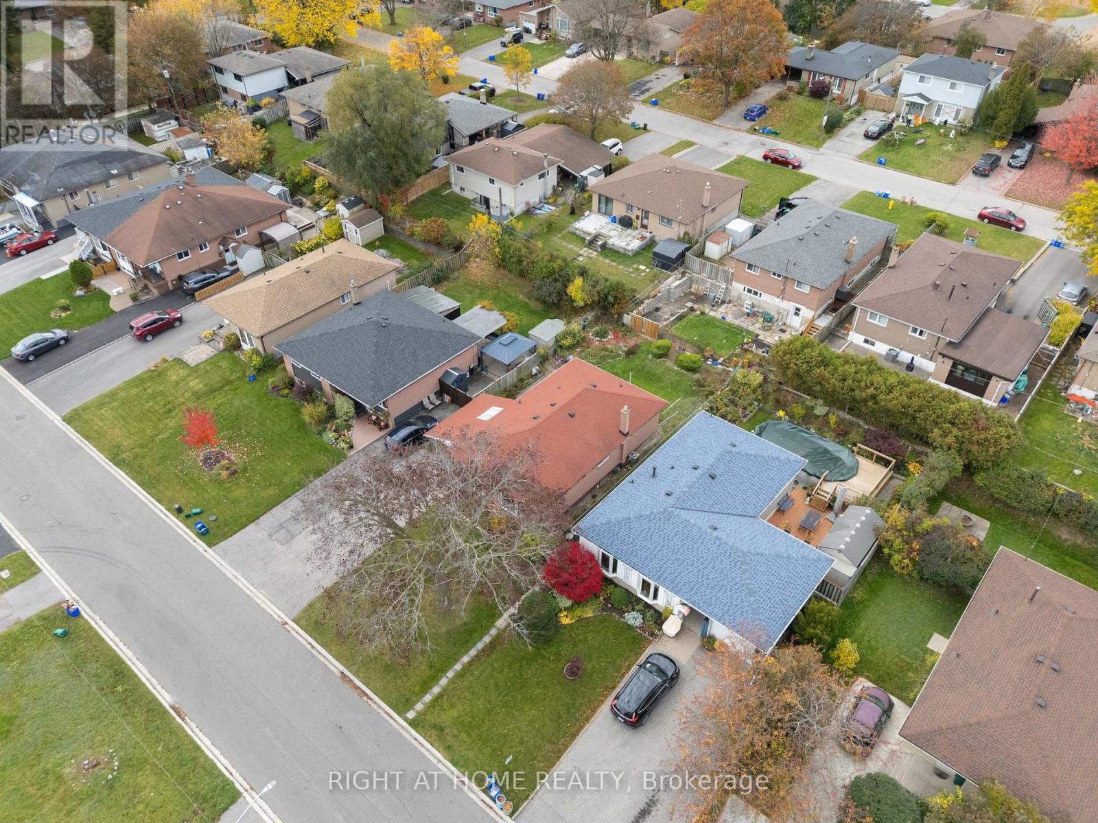874 Grenoble Boulevard, Pickering, Ontario  L1W 1T8 - Photo 36 - E14126934