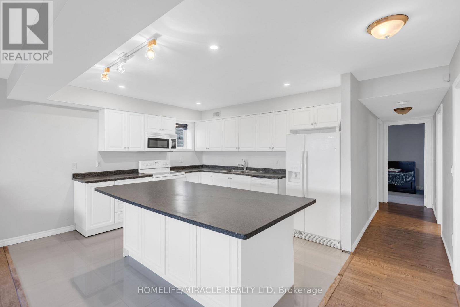 Basement - 21 Waterview Road, Wasaga Beach, Ontario  L9Z 0E9 - Photo 18 - S14123474