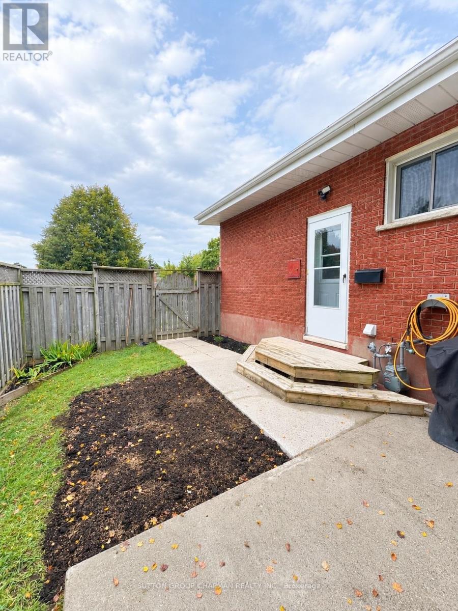 B - 43 Frontenac Road, London South, Ontario  N5Z 3Y5 - Photo 5 - X14128128