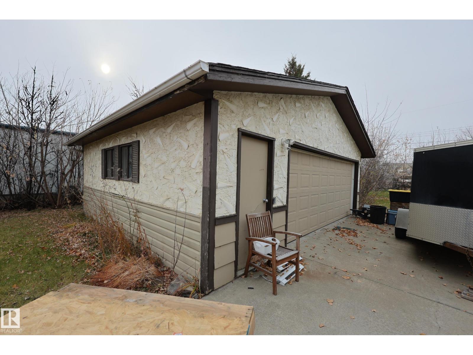 10008 104 ST
