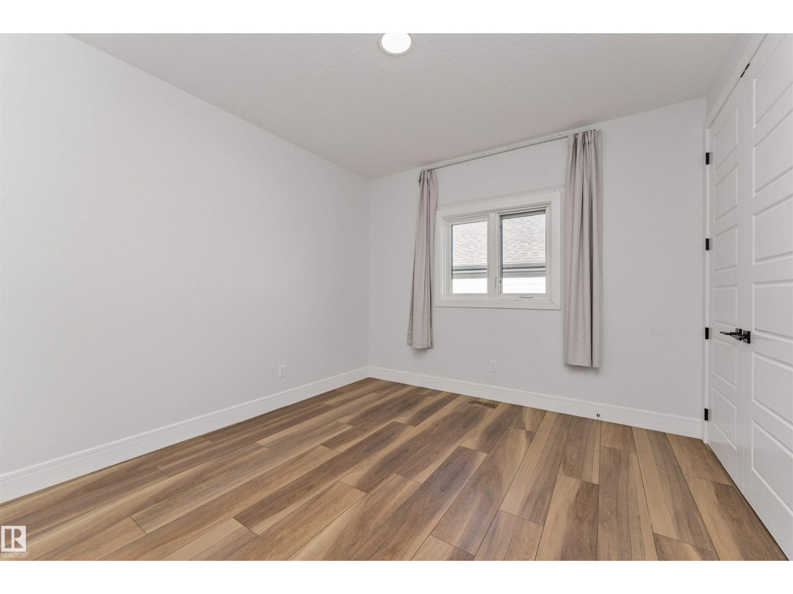 229 Glenridding Ravine RD SW