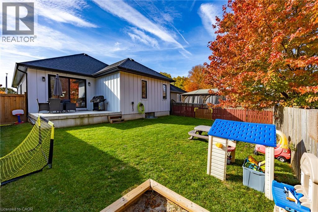 5 Macneil Court, Port Burwell, Ontario  N0J 1T0 - Photo 30 - 40874099