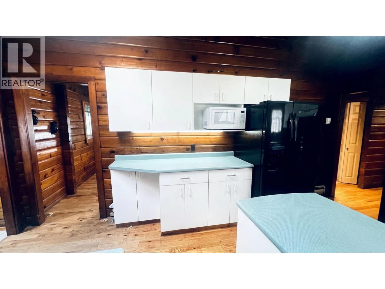 2513 Irvine Avenue, Merritt, British Columbia  V1K 1H4 - Photo 7 - 10399068