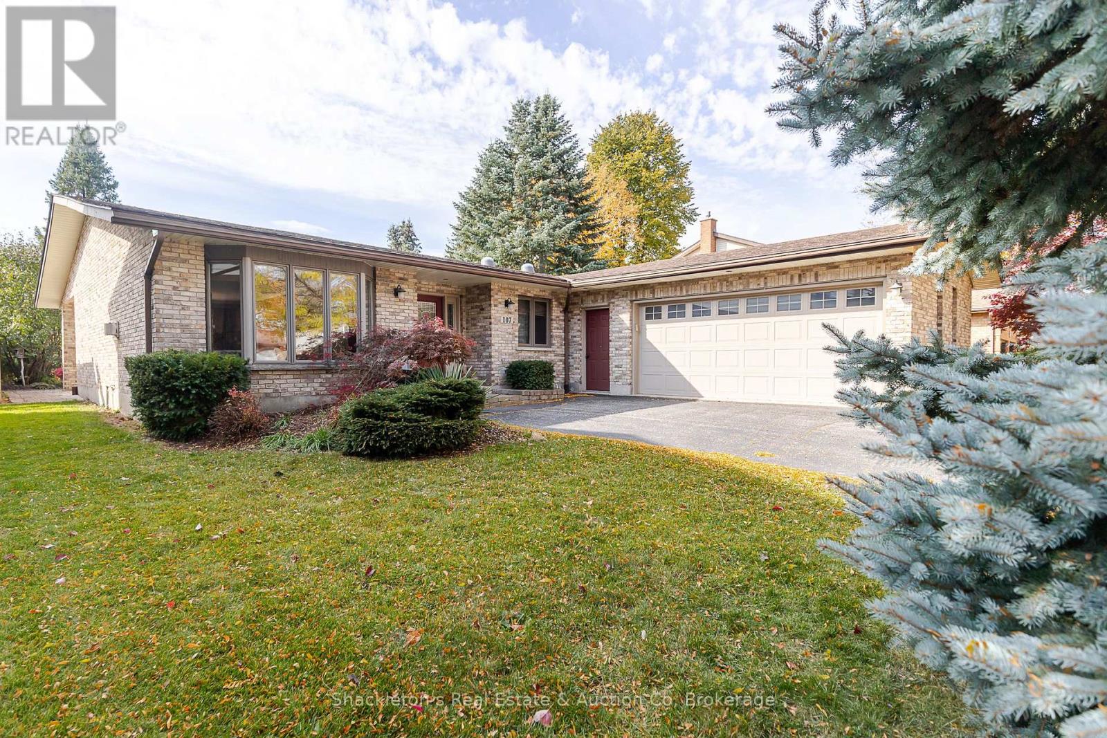 107 Franklin Drive, Stratford, Ontario  N5A 6R1 - Photo 2 - X14128216