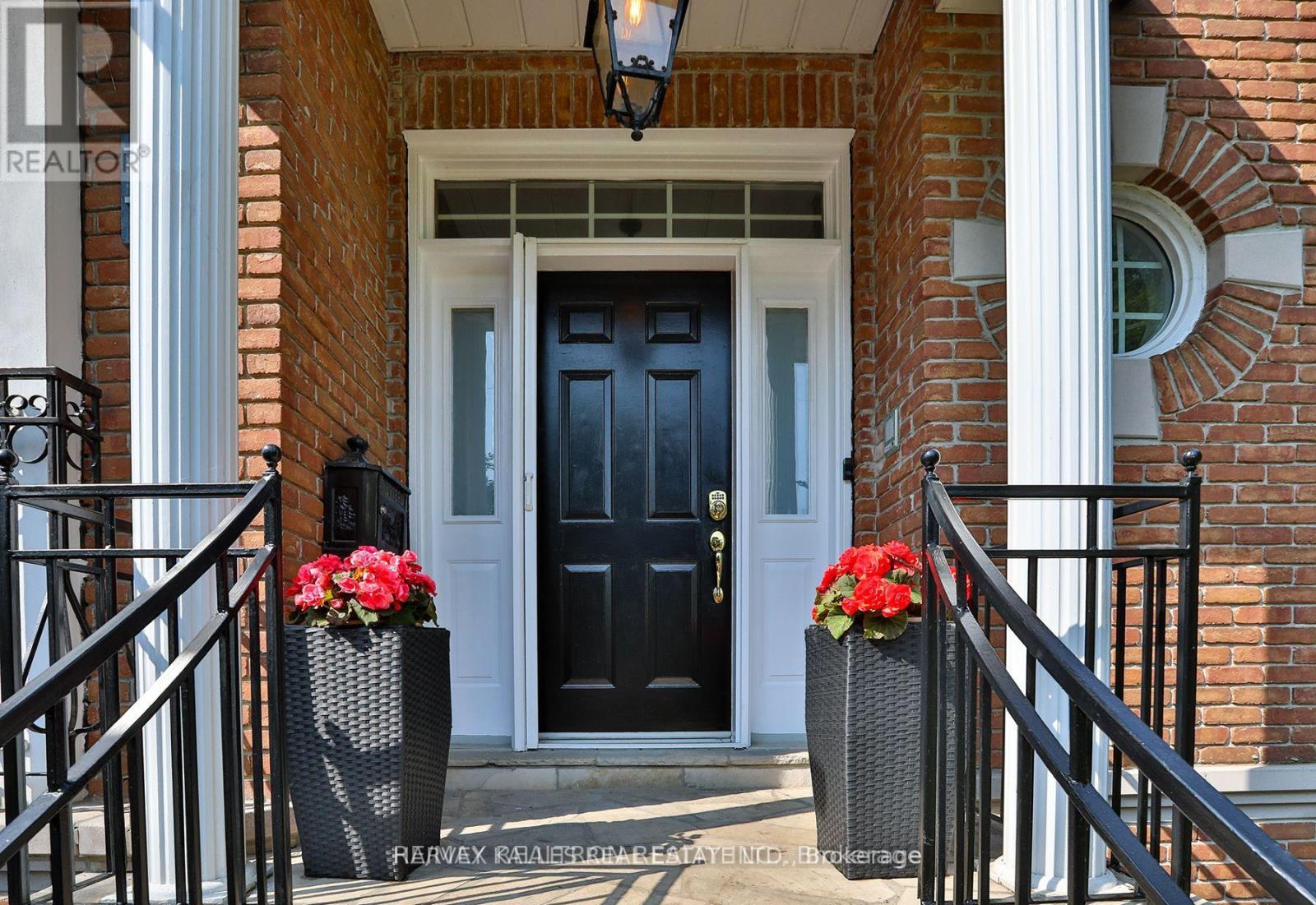 38 Gwendolen Crescent, Toronto (Lansing-Westgate), Ontario  M2N 2L7 - Photo 3 - C14128212