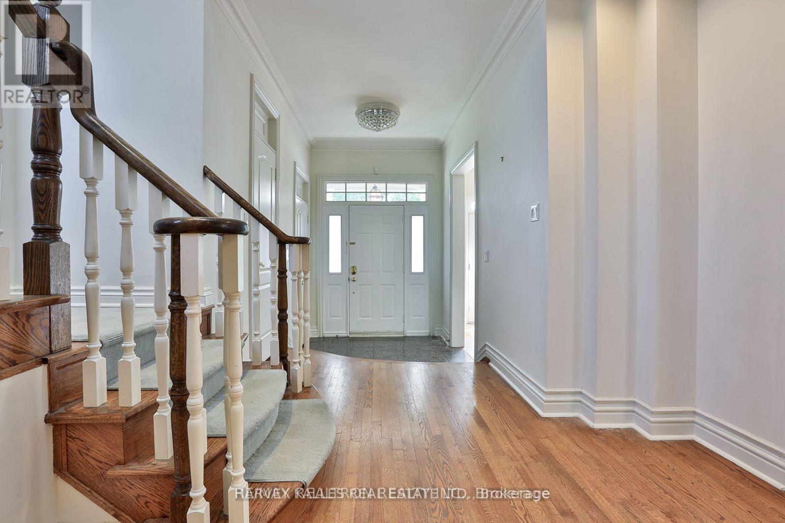 38 Gwendolen Crescent, Toronto (Lansing-Westgate), Ontario  M2N 2L7 - Photo 5 - C14128212