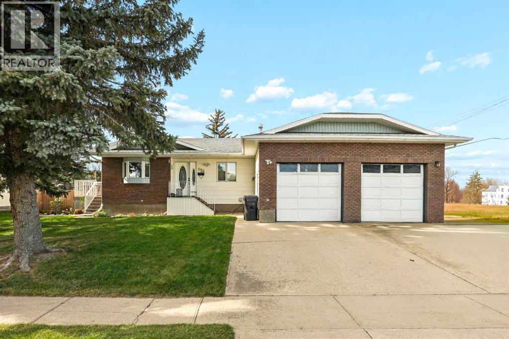 526 6 Street S, picture butte, Alberta