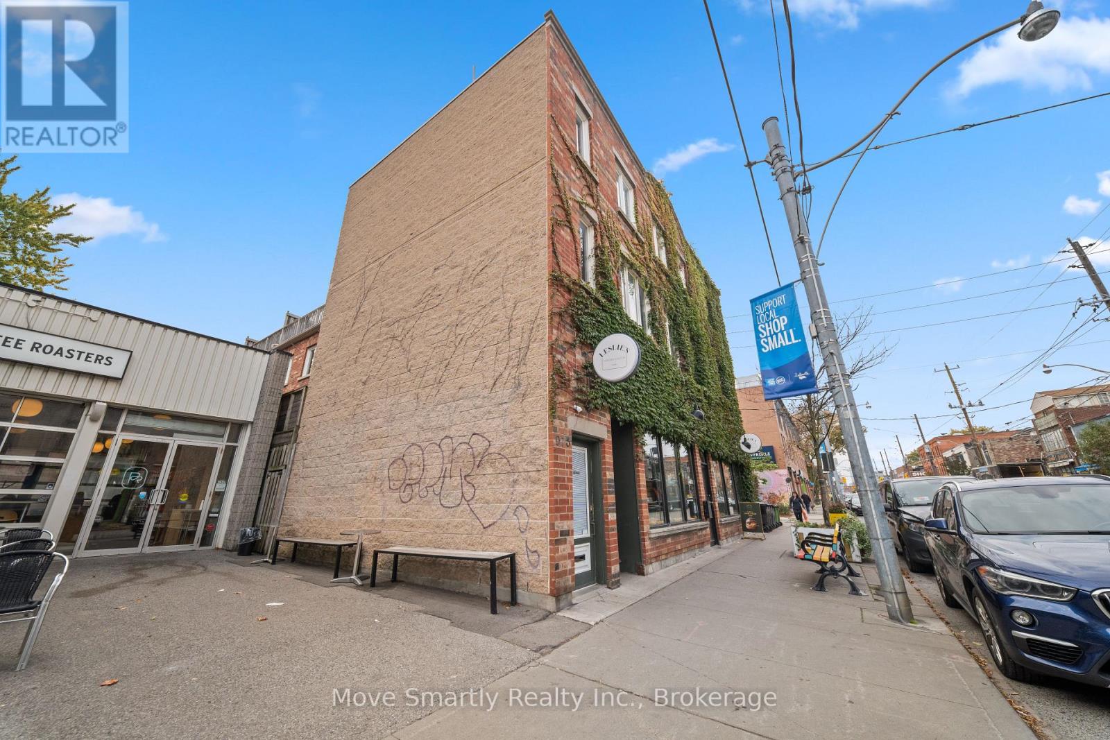 969 Queen Street E, Toronto, Ontario  M4M 1K2 - Photo 2 - E14128124
